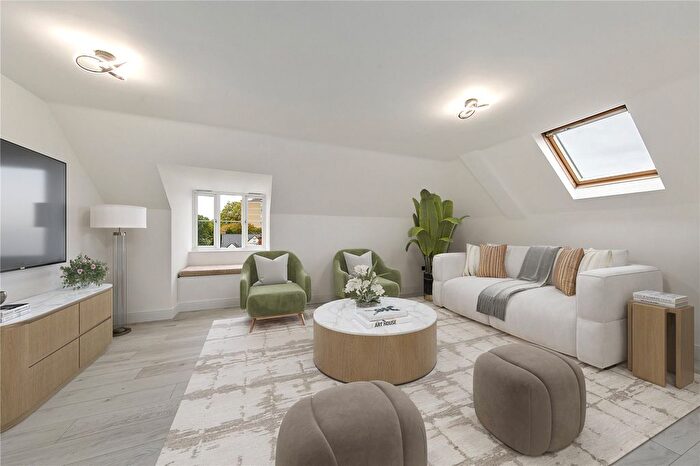 2 Bedroom Flat For Sale In Floyer Close, Richmond, TW10