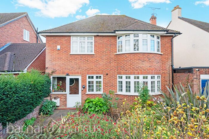3 Bedroom Detached House For Sale In Park Road, Hampton Hill, Hampton, TW12