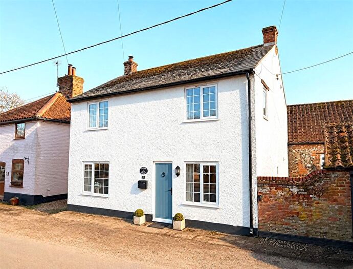 3 Bedroom Detached House For Sale In Acorn Cottage, Weasenham Road, Great Massingham, Kings Lynn, PE32