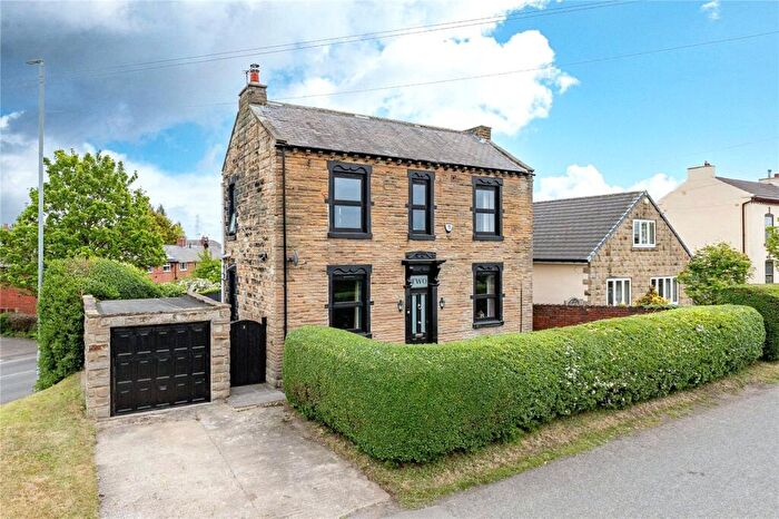 3 Bedroom Detached House To Rent In Westfield Road, Rothwell, Leeds, West Yorkshire, LS26