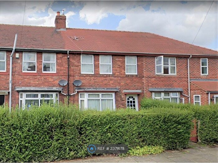 3 Bedroom Terraced House To Rent In Starkey Crescent, York, YO31