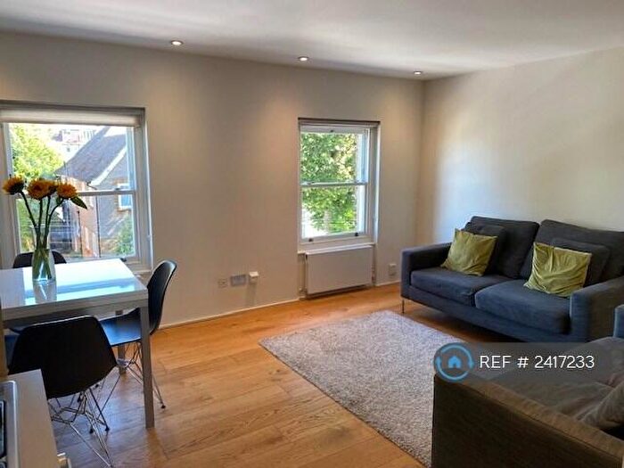 2 Bedroom Flat To Rent In Victoria Road, Sutton, SM1