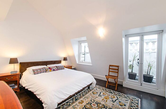4 Bedroom Flat To Rent In Queens Gate, South Kensington, London, SW7