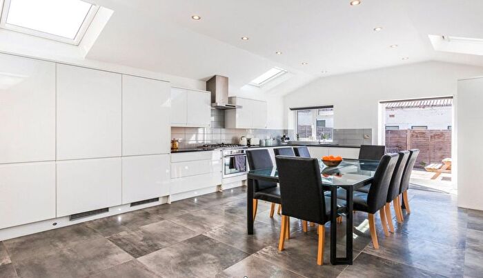 4 Bedroom Terraced House To Rent In Ascot Road, Mitcham, Surrey, SW17