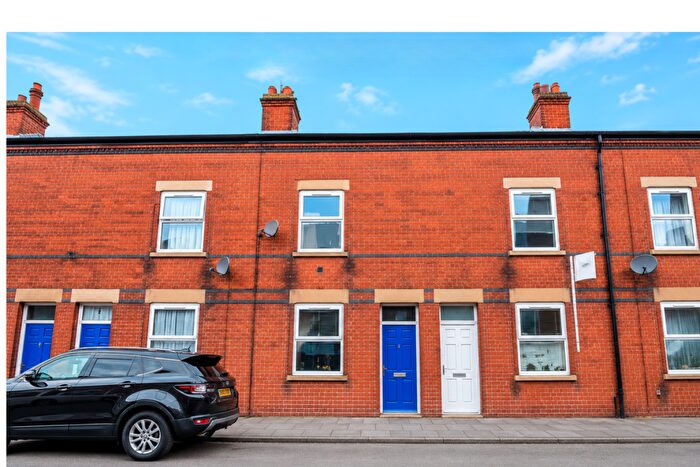 3 Bedroom Terraced House For Sale In Cross Street Skegness, Lincolnshire, PE25