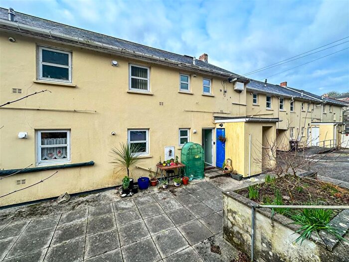 1 Bedroom Flat For Sale In St. Johns Road, Helston, TR13