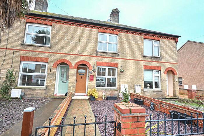 3 Bedroom Terraced House For Sale In Hallcroft Road, Whittlesey, Peterborough, PE7