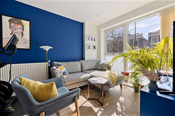 1 Bedroom Flat For Sale In Dalston Lane, Hackney, E8