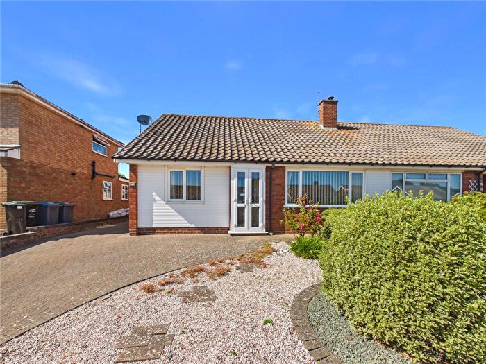 2 Bedroom Bungalow For Sale In Colneis Road, Felixstowe, Suffolk, IP11