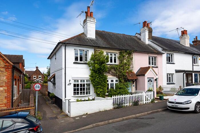 2 Bedroom End Of Terrace House For Sale In Down Road, Merrow, Guildford, Surrey, GU1