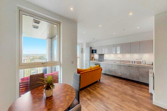 1 Bedroom Flat To Rent In Alma Road, Enfield, EN3