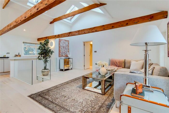 3 Bedroom Mews To Rent In Bryanston Mews West, London, W1H