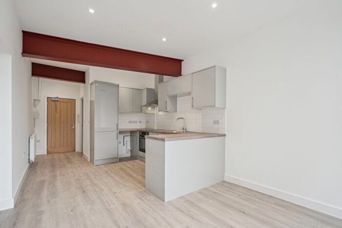 1 Bedroom Flat For Sale In Flat G Mary Kennedy House, Broadway Didcot, OX11