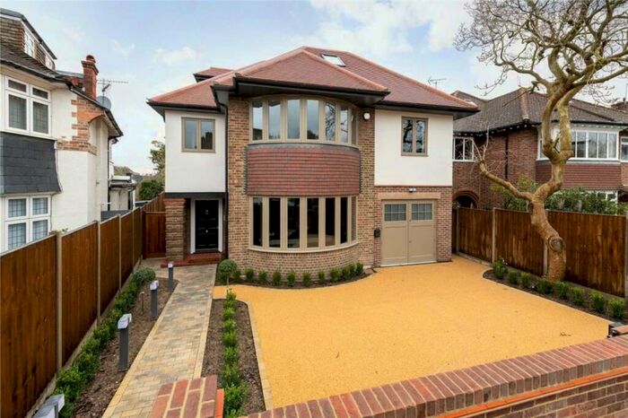 8 Bedroom Detached House To Rent In Orchard Rise, Richmond, TW10