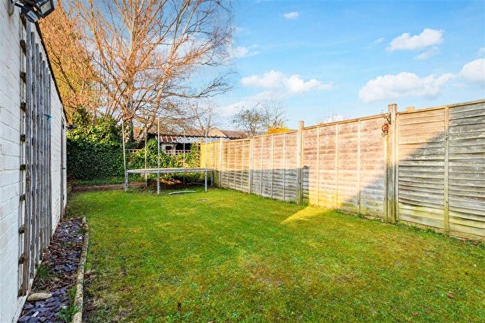 3 Bedroom Semi-Detached House For Sale In Edgar Road, Kemsing, Sevenoaks, Kent, TN15