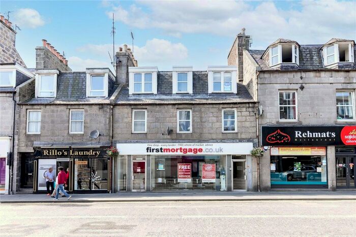 2 Bedroom Flat To Rent In Top Floor, George Street, Aberdeen, AB25
