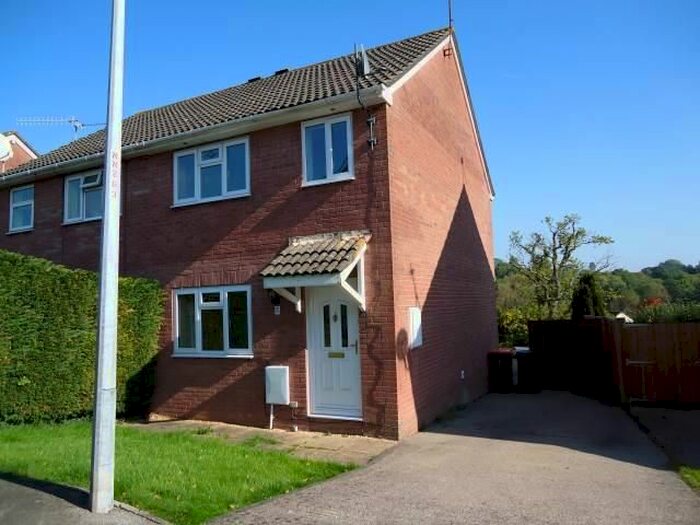 3 Bedroom Property To Rent In Mill Heath, Bettws, Newport, NP20