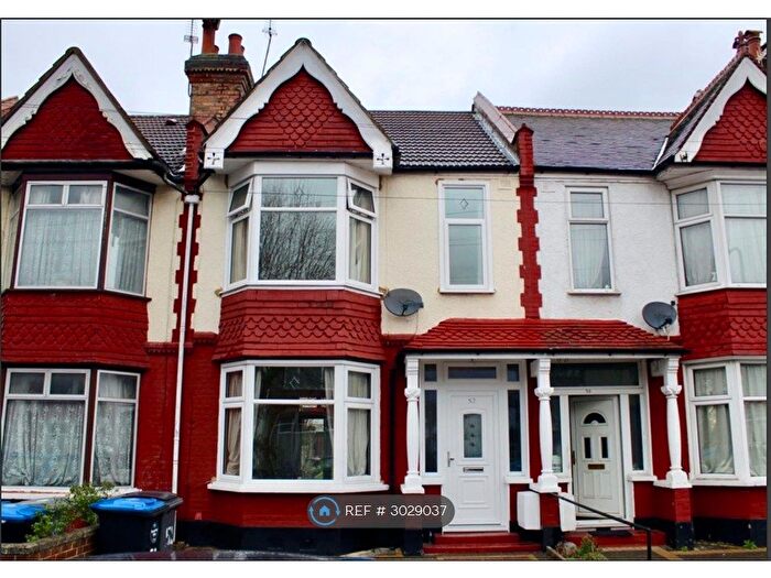 3 Bedroom Terraced House To Rent In Clifton Avenue, Wembley, HA9