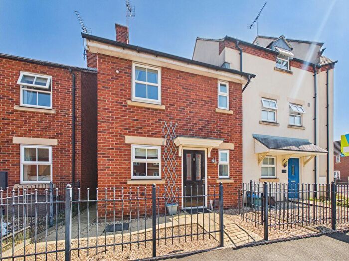 2 Bedroom End Of Terrace House For Sale In Woodvale, Kingsway, Quedgeley, Gloucester, GL2