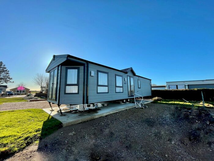 2 Bedroom Lodge For Sale In The Deepings Caravan Park, Towngate East, Market Deeping PE6