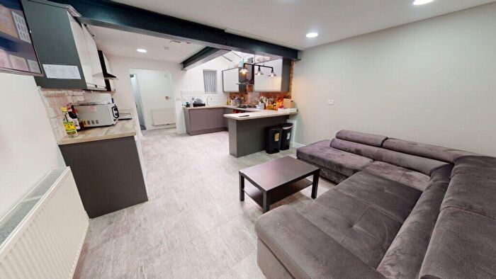 6 Bedroom Terraced House To Rent In Hubert Road, Selly Oak, Birmingham, B29