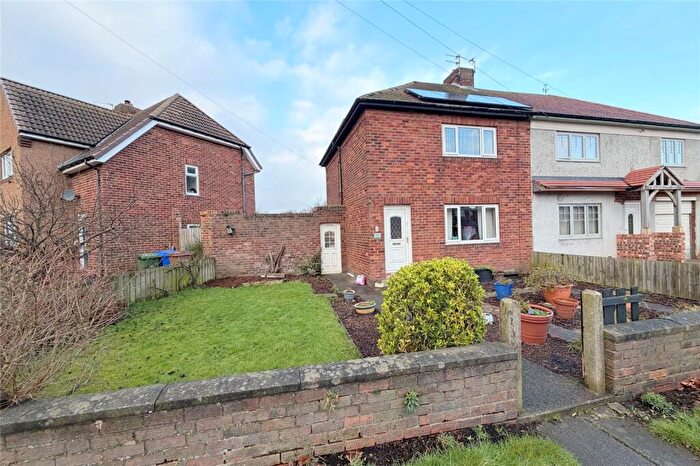 3 Bedroom Semi-Detached House For Sale In Seaburn Avenue, New Hartley, NE25