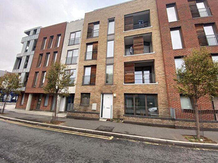 1 Bedroom Apartment To Rent In Katherine Road, East Ham, E6