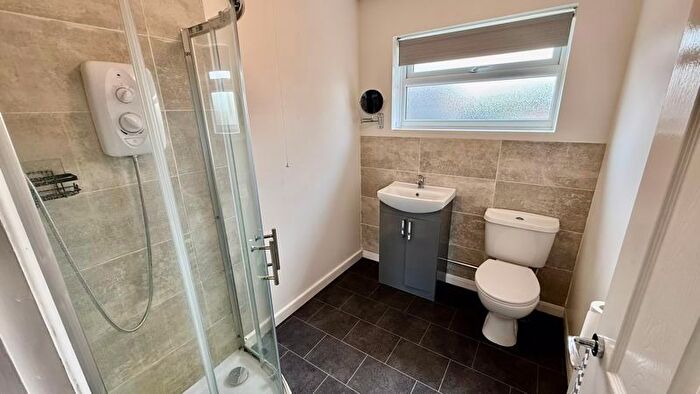 3 Bedroom Detached Bungalow For Sale In Jonquil Avenue, Scunthorpe, DN16