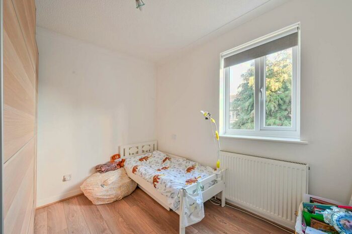 3 Bedroom Terraced House For Sale In Satanita Close, , Beckton, London, E16