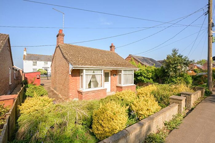 2 Bedroom Detached Bungalow For Sale In Main Road, Friday Bridge, Wisbech, Cambs, PE14