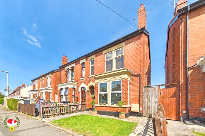 3 Bedroom Semi Detached House For Sale In Bloomfield Road, Gloucester, GL1
