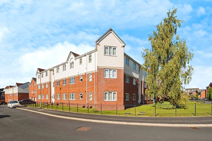 2 Bedroom Flat For Sale In Blueberry Avenue, Manchester, Greater Manchester, M40