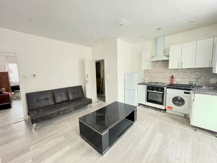 1 Bedroom Flat To Rent In Burrage Road, SE18