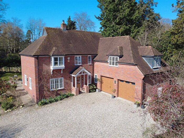 4 Bedroom Detached House For Sale In Tile Barn, Woolton Hill, Newbury, RG20
