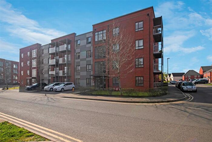 2 Bedroom Flat For Sale In Trajectus Way, Keynsham, BS31