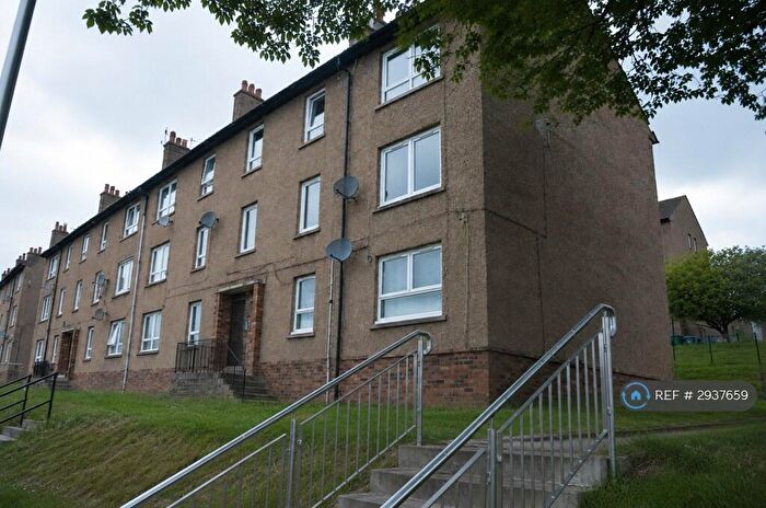 3 Bedroom Flat To Rent In Pentland Crescent, Dundee, DD2