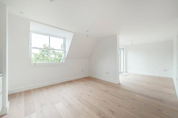 1 Bedroom Flat To Rent In High Road, Whetstone, London, N20