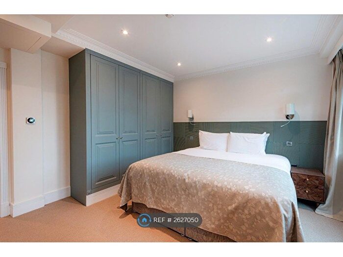 2 Bedroom Flat To Rent In Barlby Road, London, W10