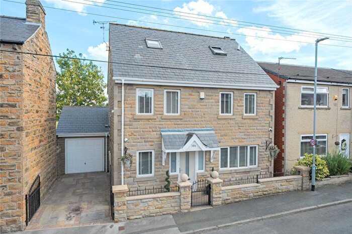5 Bedroom Detached House For Sale In Chapel Street, Tingley, Wakefield, West Yorkshire, WF3