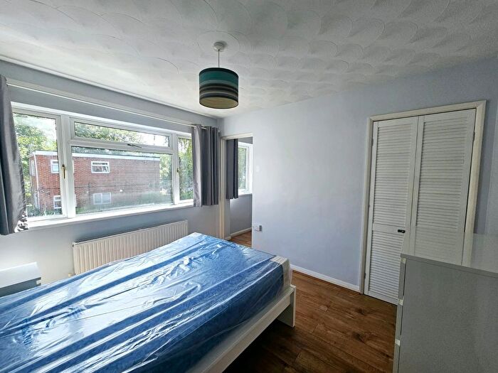 1 Bedroom Flat To Rent In Grosvenor Road, Southampton, SO17
