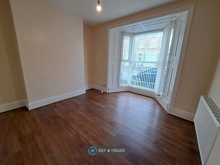 5 Bedroom Terraced House To Rent In Rhondda Street, Swansea, SA1