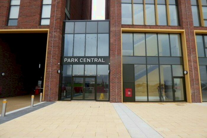 2 Bedroom Flat To Rent In Park Central, Liverpool, L3