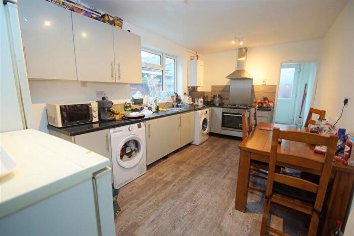 1 Bedroom Terraced House To Rent In Kimberley Road, Town Centre, Rugby, CV21