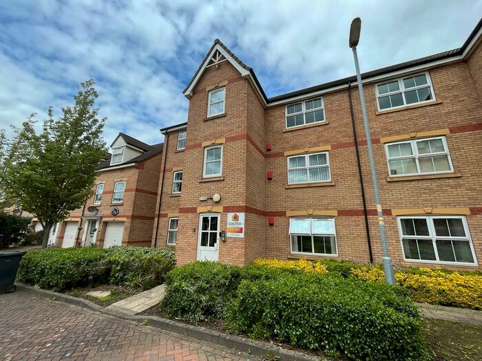 2 Bedroom Flat For Sale In Peacock Place, Gainsborough, DN21
