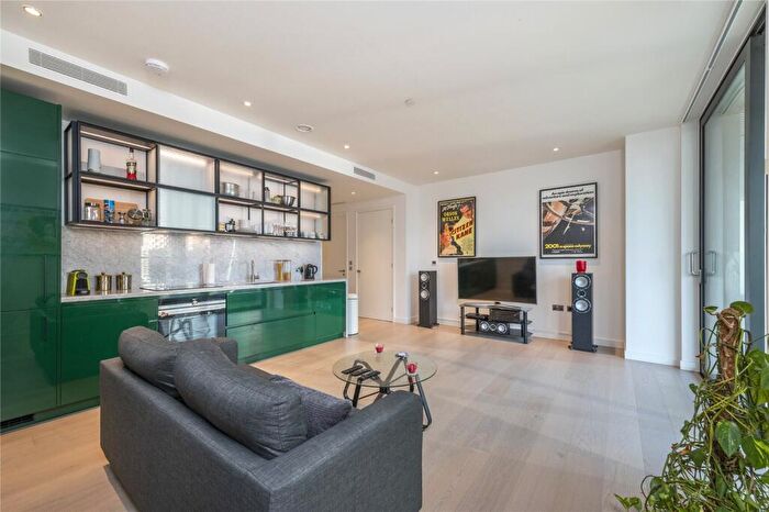 1 Bedroom Flat To Rent In Bagshaw Building, Wards Place, E14