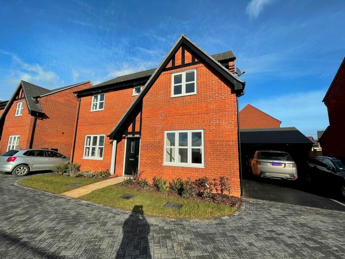 4 Bedroom Detached House To Rent In Dunn Lane, Mickleover, Derby DE3
