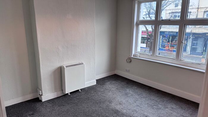 1 Bedroom Flat To Rent In Brighton Road, Worthing, BN11