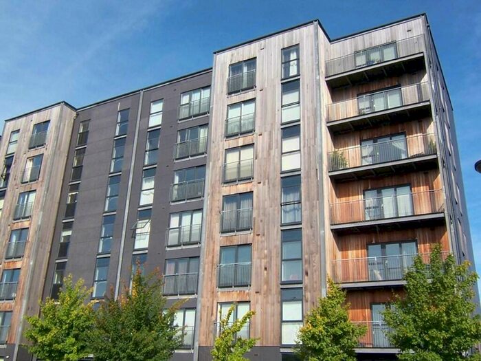 2 Bedroom Flat To Rent In The Frame, A The Waterfront, Sports City, Manchester, M11