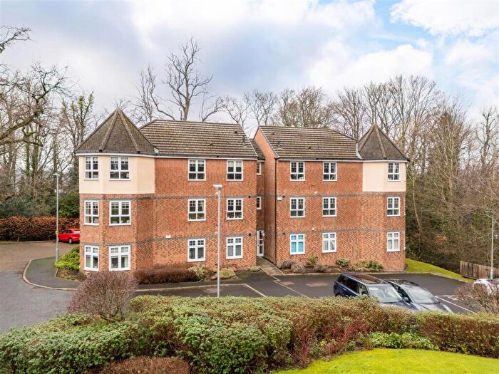 2 Bedroom Apartment For Sale In Hackwood Glade, Hexham, NE46