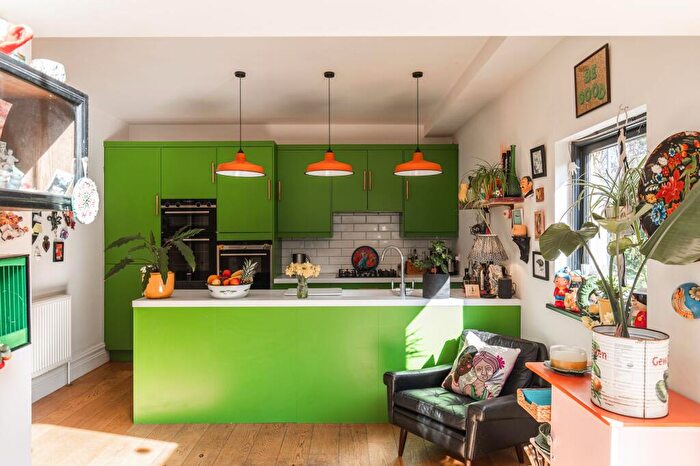 7 Bedroom End Of Terrace House For Sale In Magnificent Victorian Home With Annexe In Sheringham, NR26